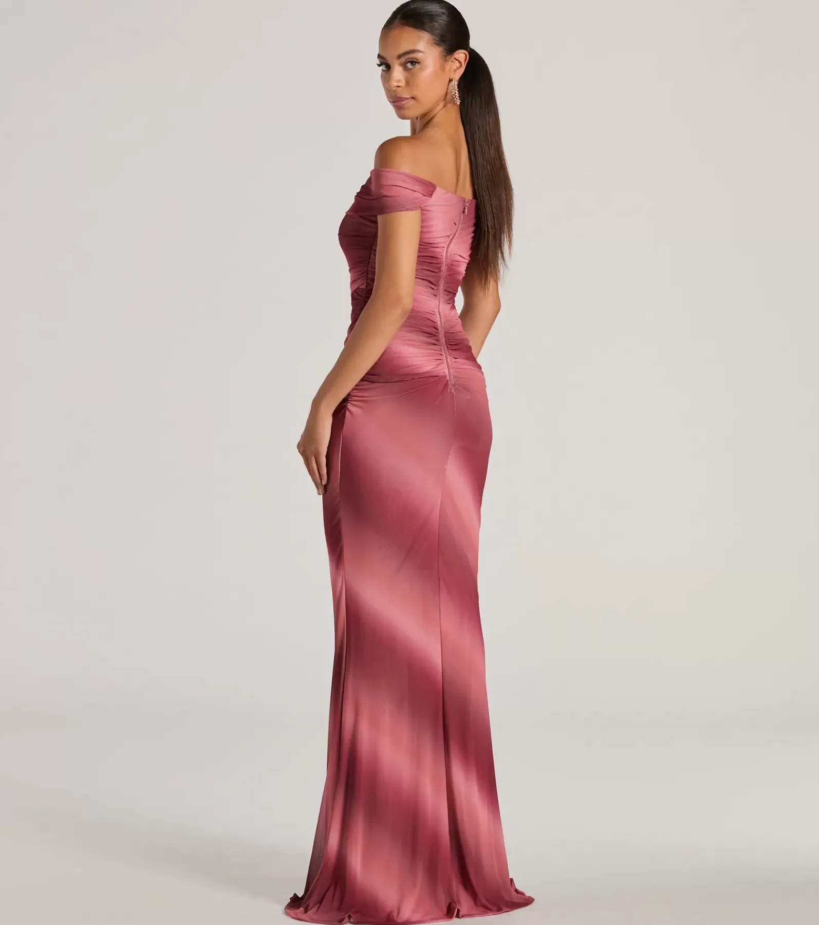 Windsor Pink Bridesmaid Dresses | Maxi Dresses*Abbie Off-The-Shoulder Mermaid Ombre Formal Dress