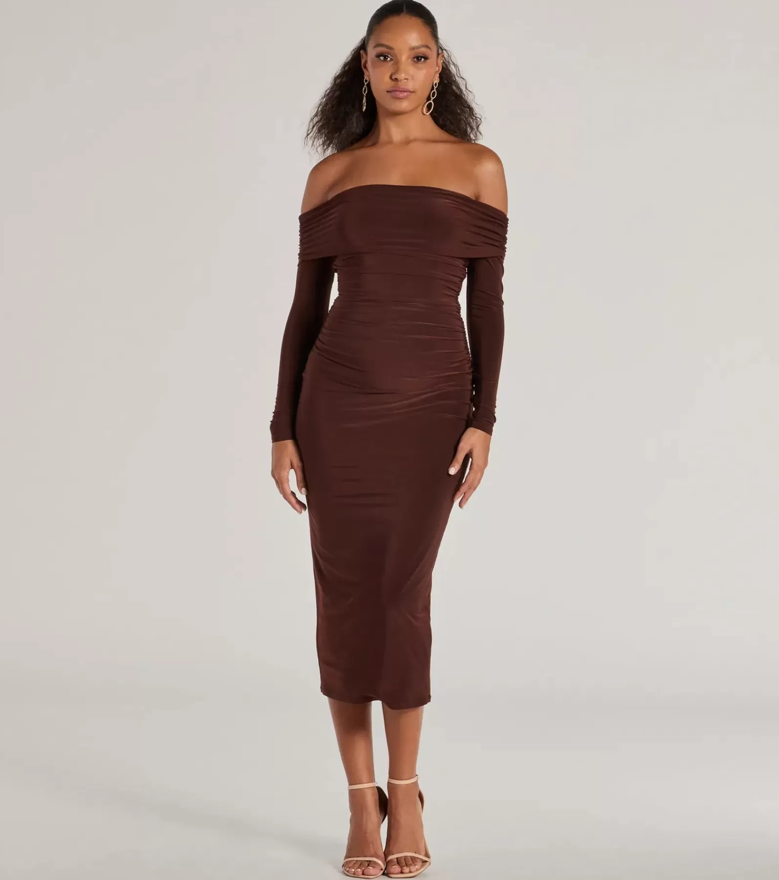 Windsor Wedding Outfits | Country Wedding Guest Dresses*Casual Affair Long Sleeve Ruched Midi Dress