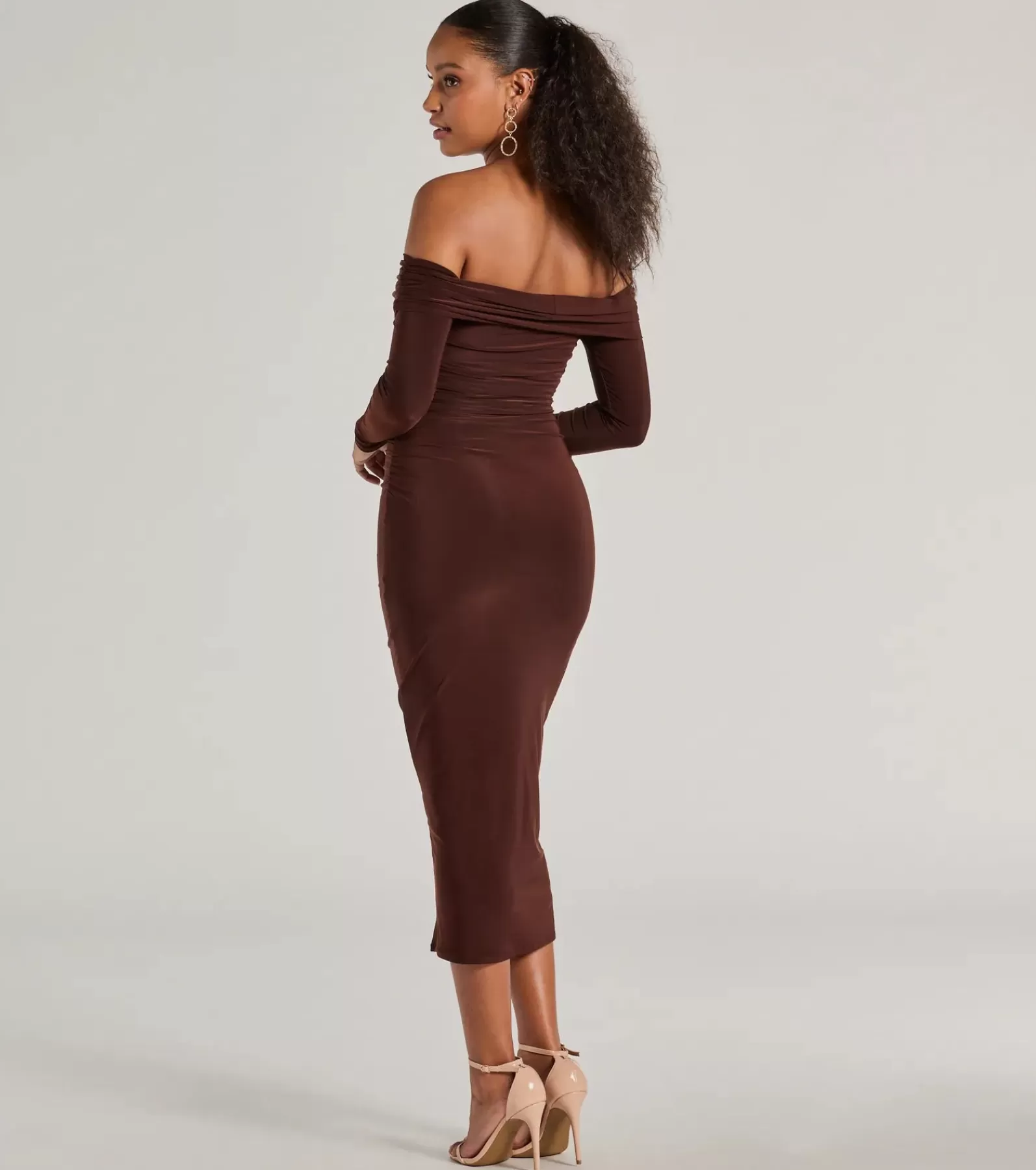 Windsor Wedding Outfits | Country Wedding Guest Dresses*Casual Affair Long Sleeve Ruched Midi Dress