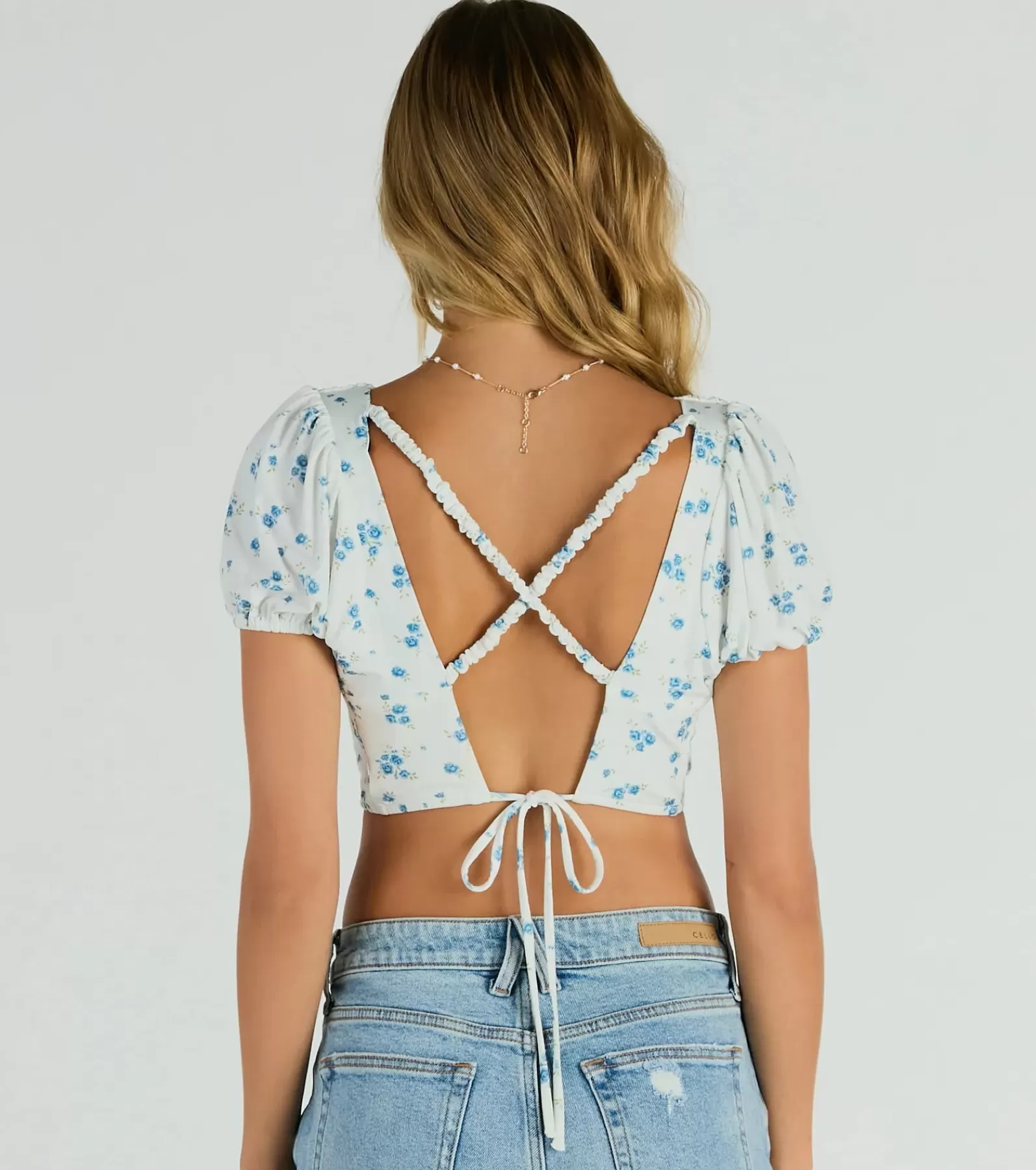 Windsor Short Sleeve Tops | Honeymoon*Sweetheart Vibes Strappy Back Floral Crop Top